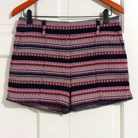 💙LOFT💙 - Navy/Pink Aztec Print Riviera Short - Picture 1 of 16
